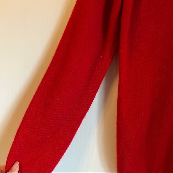 Luxury 100% Cashmere Sweater Women’s L Red V-Neck Pullover Classic - Picture 3 of 6